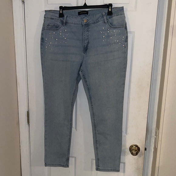 Ivanka Trump Beaded Sculpting Jean 14 - Picture 1 of 8